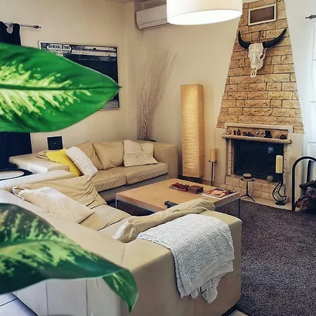 Villa Privately Located With Pool *
